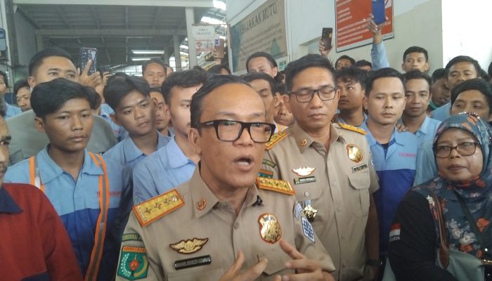Wamenaker Datangi Pabrik di Cikarang Perjuangkan Nasib Buruh Yang Dapat Diskriminasi