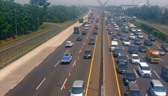 Libur Maulid Nabi, Volume Lalu Lintas di Ruas Tol Jakarta – Cikampek Meningkat