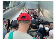KRL Alami Gangguan, Penumpang Menumpuk di Stasiun Bekasi