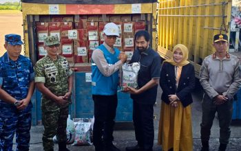 PLN Salurkan Bantuan untuk Korban Banjir di Aceh, Direksi Turun Langsung ke Lokasi