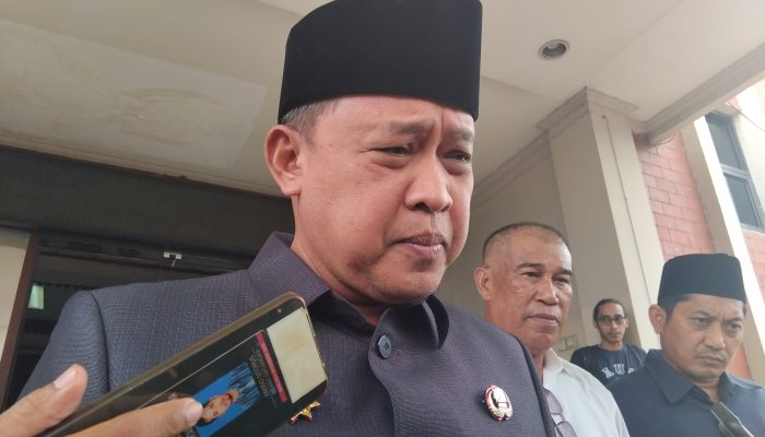 Wali Kota Bekasi Tanggapi Video Viral Dirut PDAM Tirta Patriot Yang Tidur Saat Rapat
