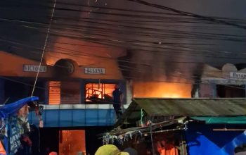 Puntung Rokok Picu Kebakaran Ruko di Duren Jaya