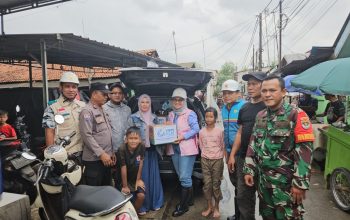 PLN Cikarang Gerak Cepat Salurkan Bantuan Banjir Kabupaten Bekasi
