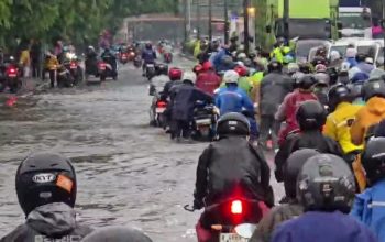 Hujan Deras dan Banjir Kiriman Rendam Tujuh Kecamatan di Kota Bekasi