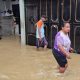 Warga Bantaran Kali Bekasi Rela Bongkar Rumah Demi Akhiri Banjir
