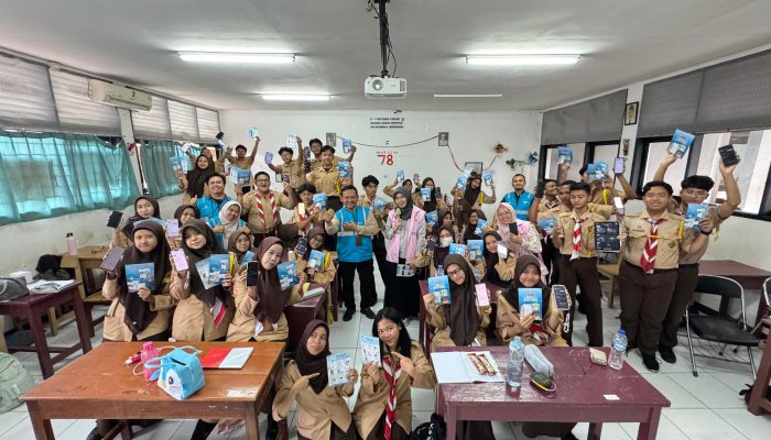 PLN UP3 Bekasi Gelar Sosialisasi dan Edukasi Ketenagalistrikan Sejak Dini Di SMAN 4 Bekasi 