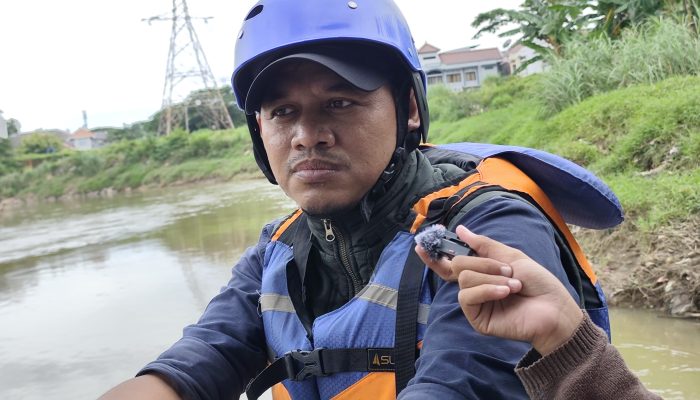 Celah Tanggul Kali Bekasi di PML Jadi Sorotan, DPRD dan BBWS Lakukan Susur Sungai