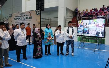 Lansia dan Siswa SD Pecahkan Rekor MURI Menulis dan Membaca Mushaf Al-Qur’an