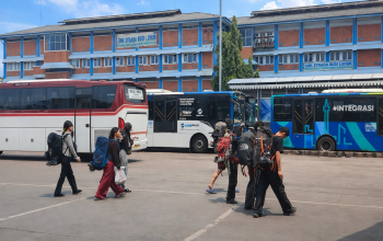 Arus Balik Lebaran 2026 di Terminal Bekasi Mulai Meningkat, Diprediksi Terjadi Dua Gelombang