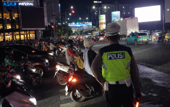 Arus Lalu Lintas di Simpang BCP Bekasi Mulai Padat H-7 Lebaran
