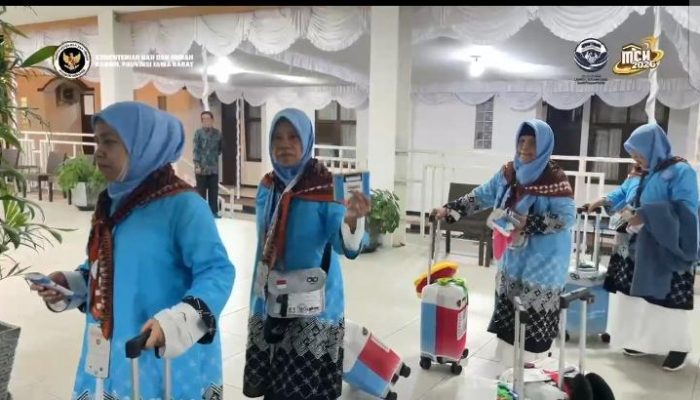 Kloter 02 Calon Jamaah Haji asal Depok Diberangkatkan ke Bandara