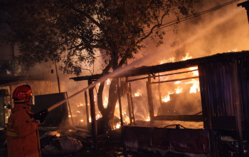 Gudang Elpiji di Mustikajaya Terbakar, 6 Unit Damkar Dikerahkan
