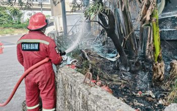 Lahan Kosong di Kalimalang Terbakar Diduga Akibat Pembakaran Sampah