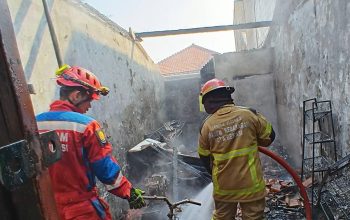 Tiga Kios di Medan Satria Ludes Terbakar, Diduga Akibat Korsleting Listrik 