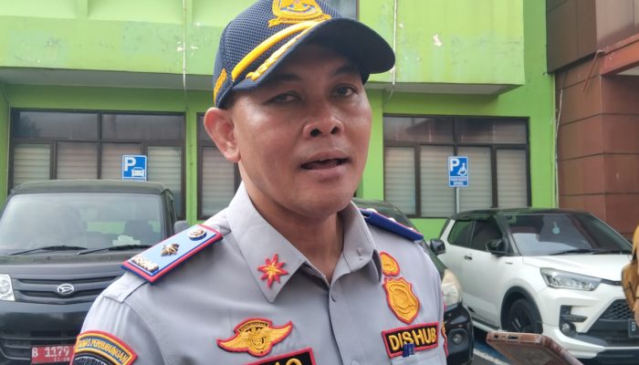 Dishub Siapkan Mikrotrans Jadi Feeder untuk Kurangi Kemacetan di Kawasan Stasiun Bekasi 