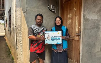 PLN UP3 Bekasi Hadirkan Terang dan Harapan bagi Warga Ciketing Udik melalui Program Light Up The Dream