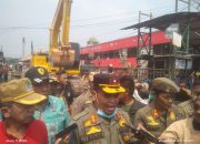 Pemkot Bekasi Tertibkan 316 PKL di Jalan M. Yamin Pasar Baru
