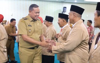 Kukuhkan Pengurus LLI, Tri Adhianto Dorong Lansia Tetap Berkarya