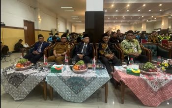Ahmad Syaikhu Ingatkan Lulusan Attaqwa Warisi Semangat KH Noer Alie