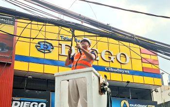 Kabel Optik Semrawut di Bekasi Timur Mulai Ditertibkan