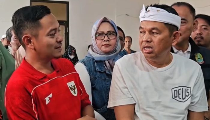 KDM Salurkan Bantuan Korban Kebakaran SPBE Cimuning