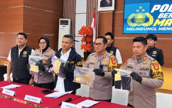 Todongkan Pistol ke Korban, Dua Pelaku Pencurian HP di Babelan Ditangkap Polisi 