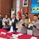 Todongkan Pistol ke Korban, Dua Pelaku Pencurian HP di Babelan Ditangkap Polisi 