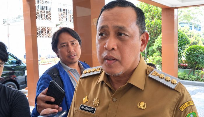 Asap Karhutla Mengarah ke Jakarta, Wali Kota Bekasi Imbau Warga Pakai Masker 